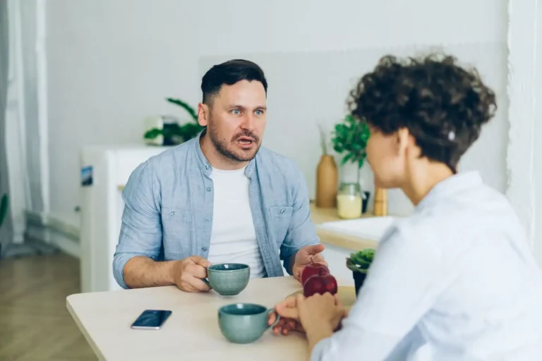 La communication dans le couple : ce qui bloque, ce qui aide vraiment