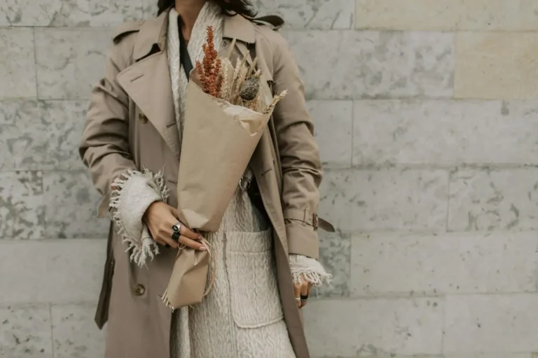 Mode du moment femme : trois échelles de tendance, et comment distinguer ce qui durera