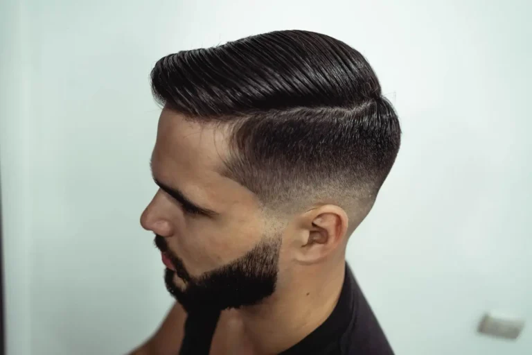 Coupe de cheveux courte pour homme : comment choisir le bon style