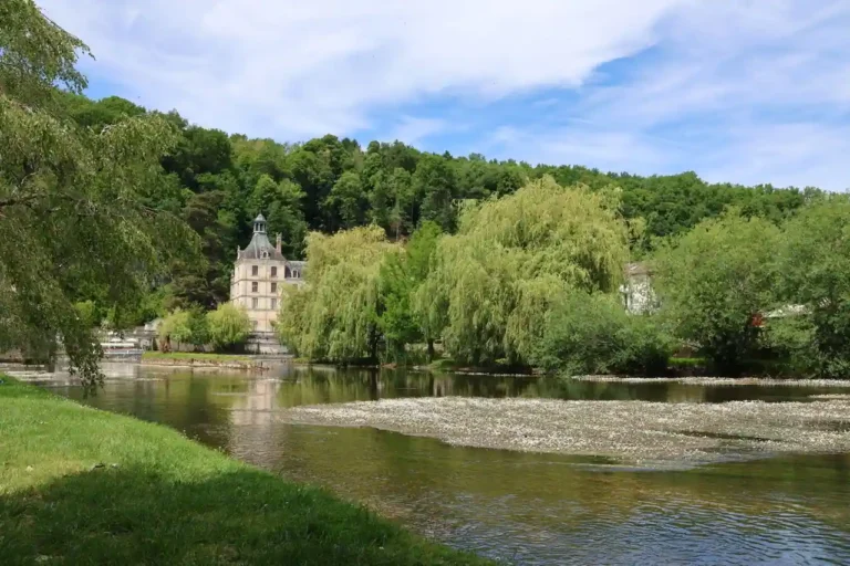 La famille de Villiers : des origines normandes à la Vendée