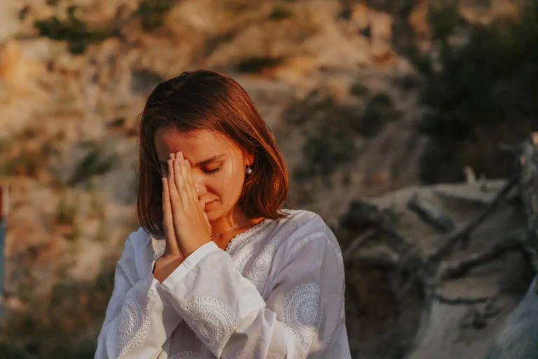 Lâcher prise en amour : ce que ça veut dire et comment y arriver