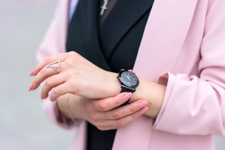 Montre femme Swatch : bien la choisir sans se tromper