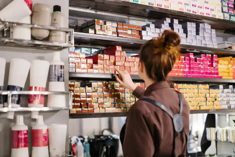 Coloration cheveux Action : ce que vaut vraiment le rayon à petit prix