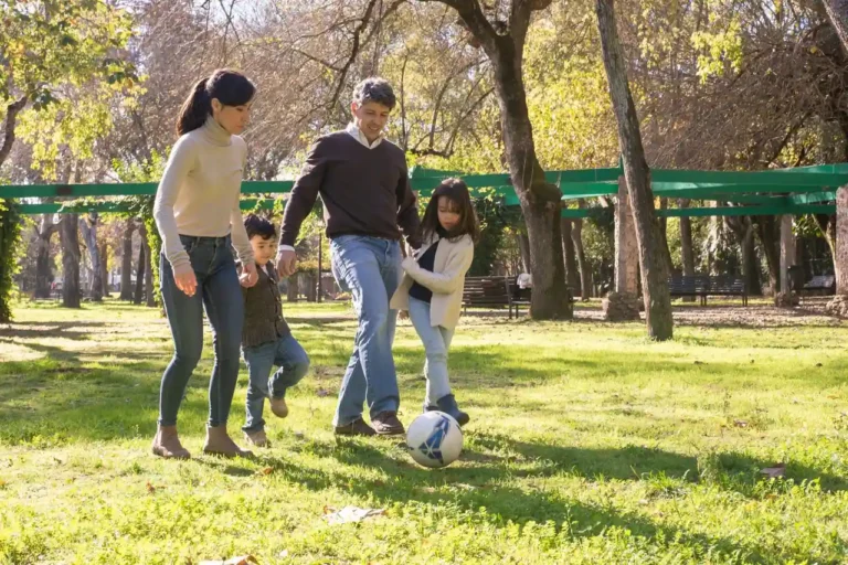 Activité en famille : comment choisir la bonne, selon la météo, l&rsquo;âge et l&rsquo;envie