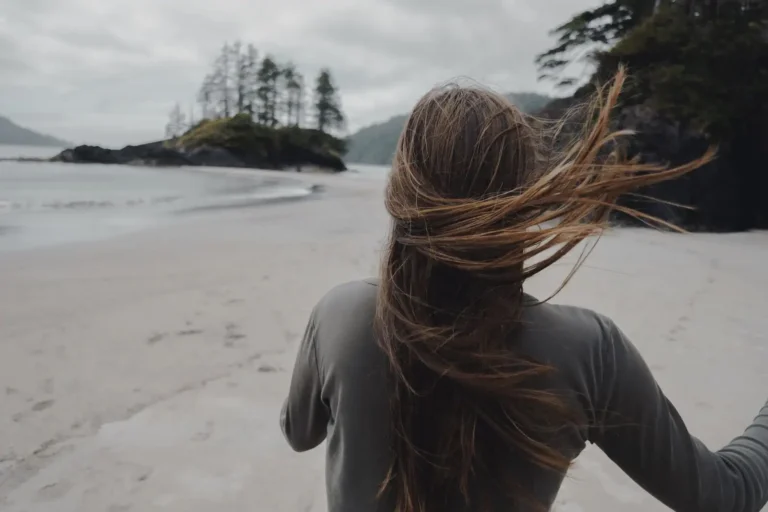 Cheveux au vent : créer l&rsquo;effet, vivre le vent, le photographier