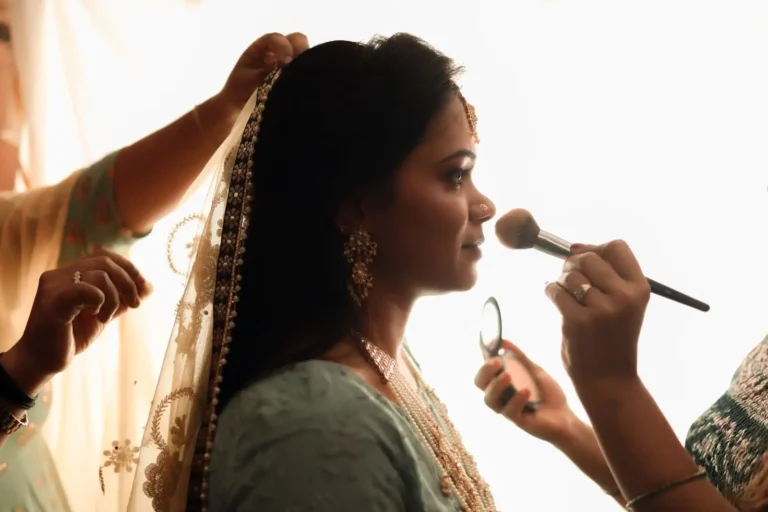 Maquillage naturel de mariée : discret, tenace et photogénique