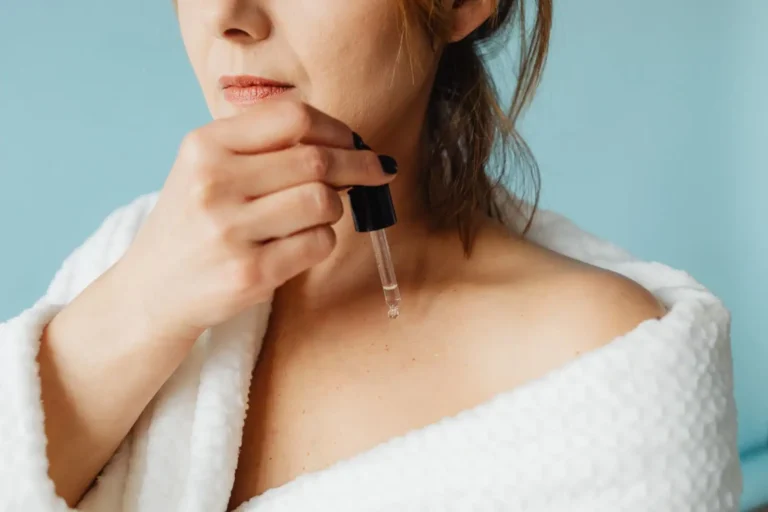 Soins visage naturels : une routine simple qui respecte la peau