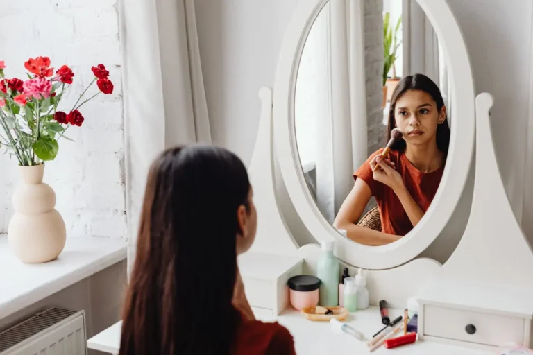 Tuto maquillage : les étapes de base dans le bon ordre